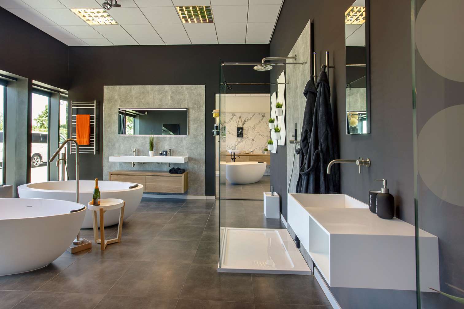 In- en exterieur zaak 10 (Kopie) Showroom design badkamers
