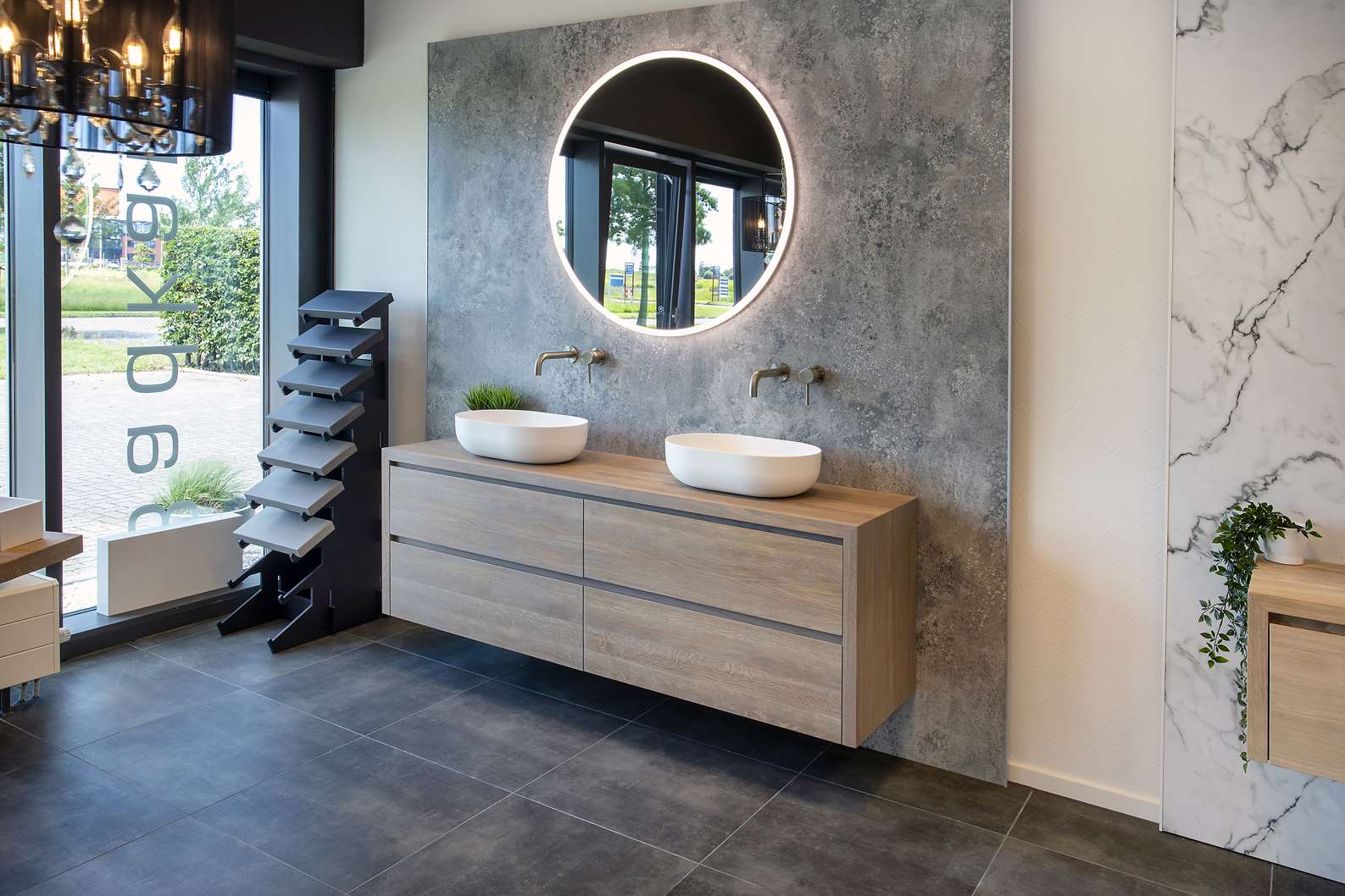 In- en exterieur zaak 13 (Kopie) Showroom design badkamers